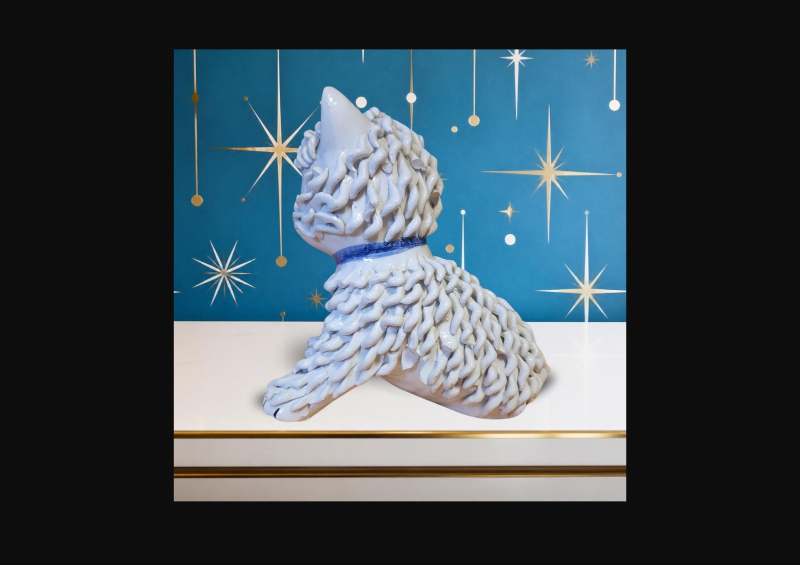 Vintage Italian Spaghetti Ceramic Cat Figurine - White Kitten Blue Bow — photo 2